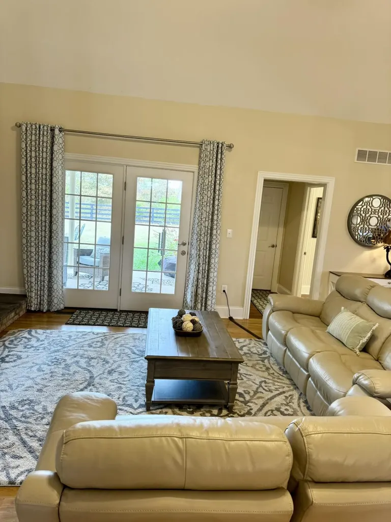 113 Whispering Brook Drive Nicholasville KY 40356