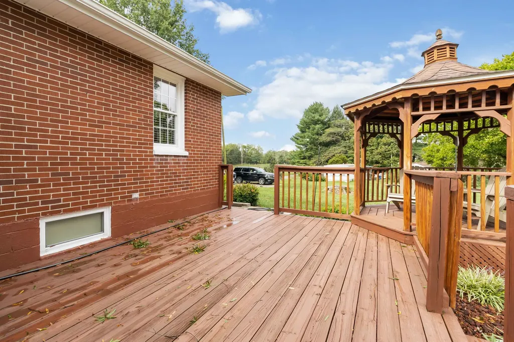 113 Perry Street Science Hill KY 42553