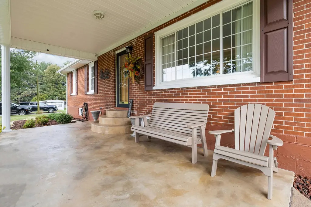 113 Perry Street Science Hill KY 42553