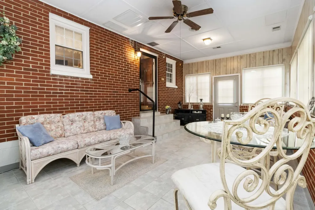 113 Perry Street Science Hill KY 42553