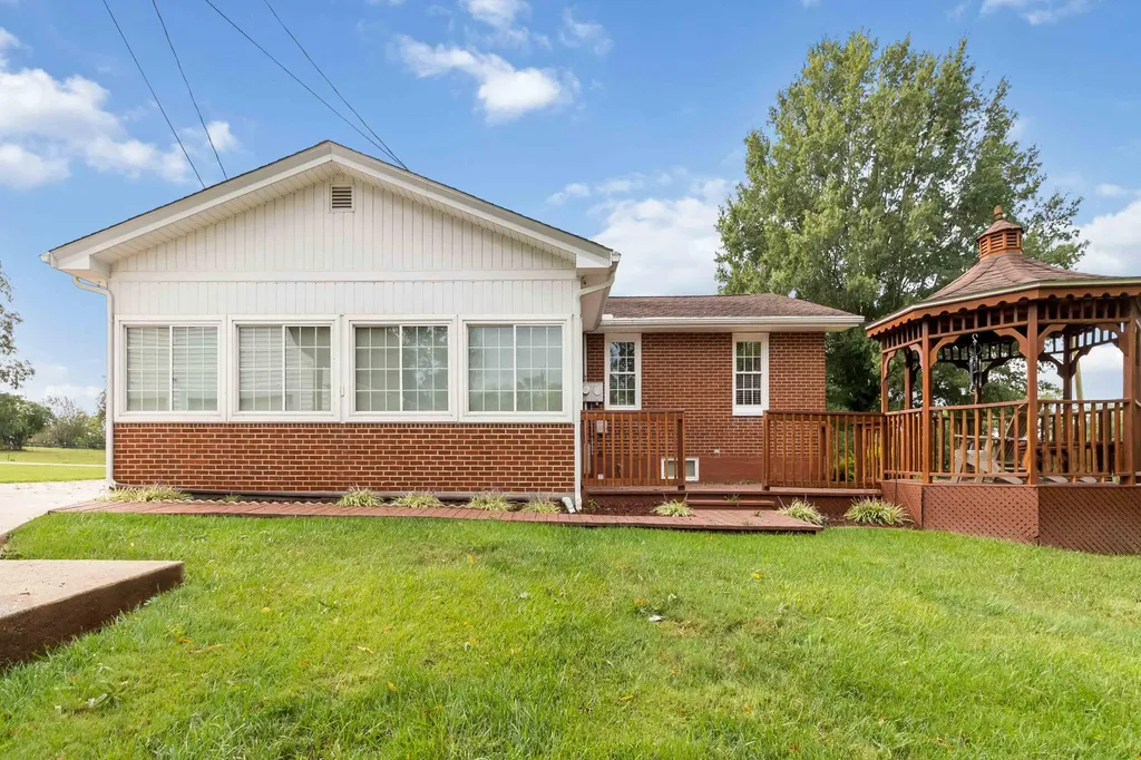 113 Perry Street Science Hill KY 42553