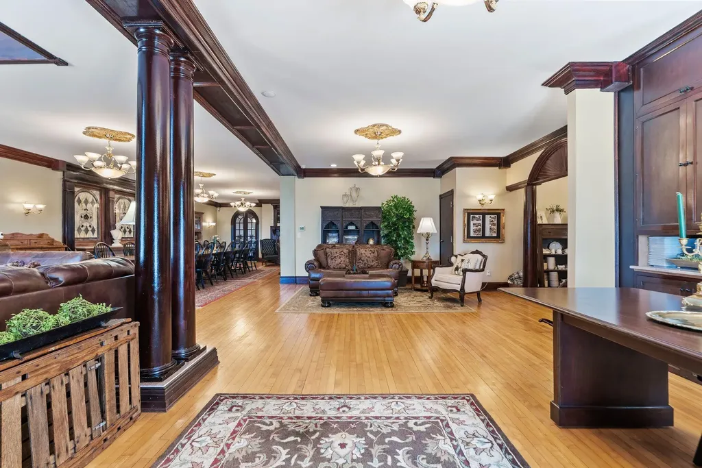 6198 Lexington Road Lancaster KY 40444