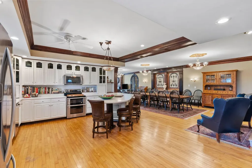 6198 Lexington Road Lancaster KY 40444