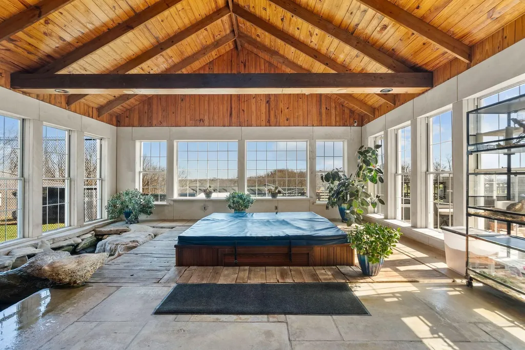 6198 Lexington Road Lancaster KY 40444
