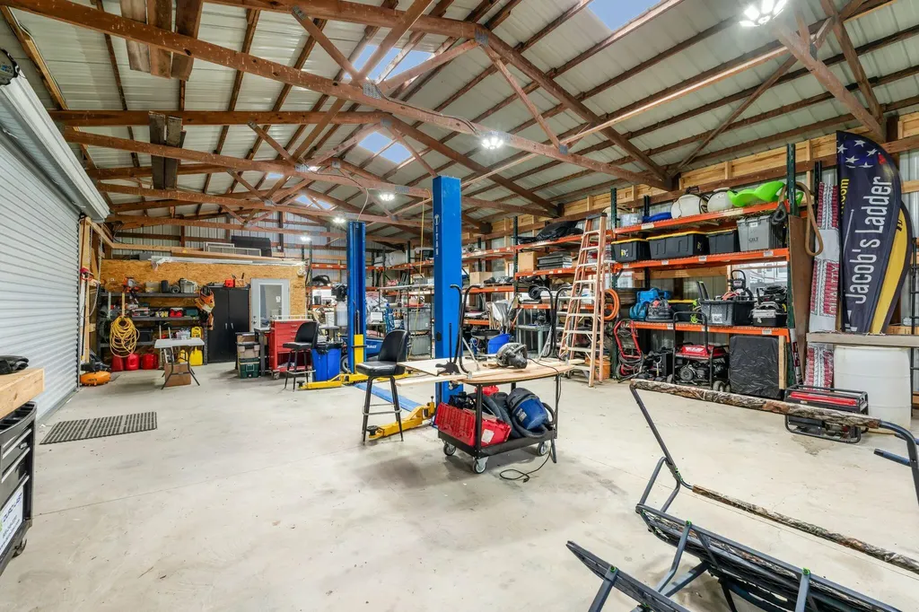 6198 Lexington Road Lancaster KY 40444