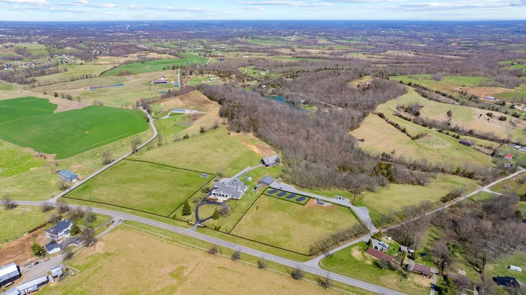 6198 Lexington Road Lancaster KY 40444