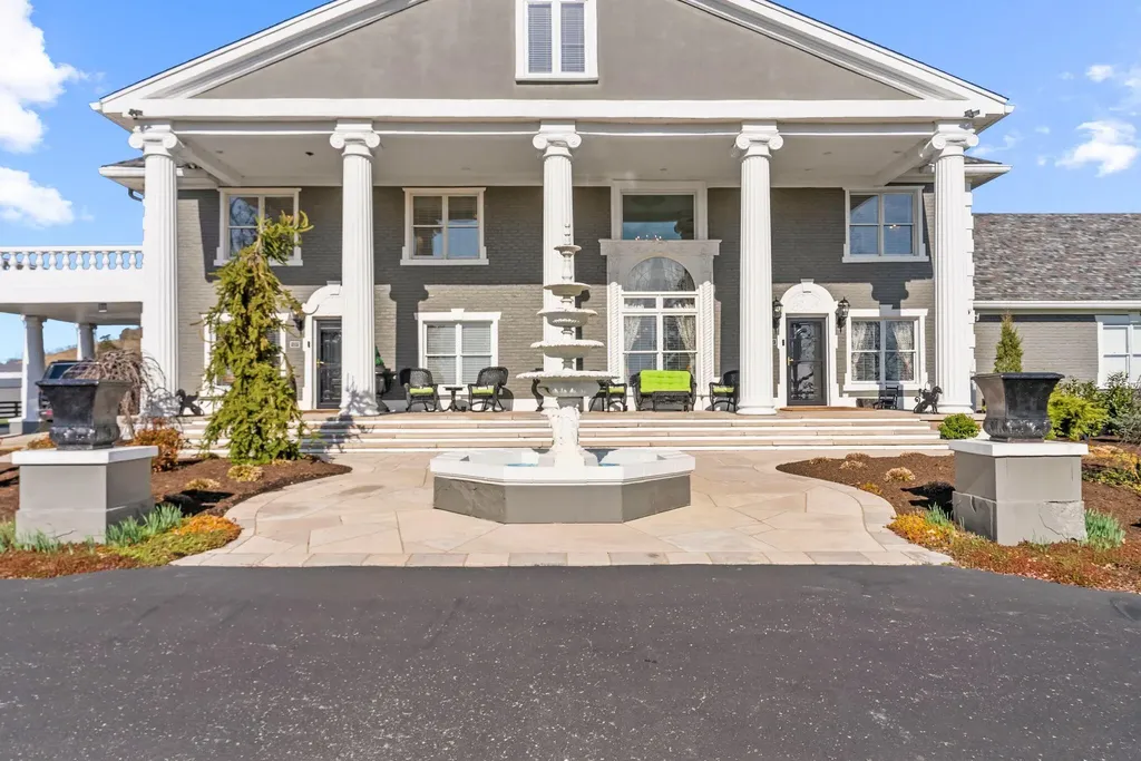 6198 Lexington Road Lancaster KY 40444