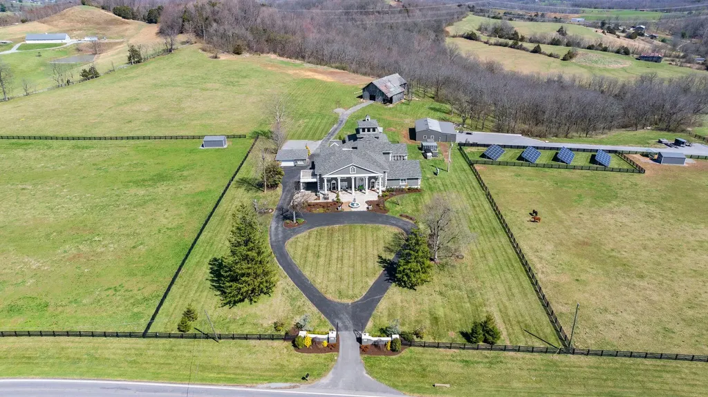 6198 Lexington Road Lancaster KY 40444