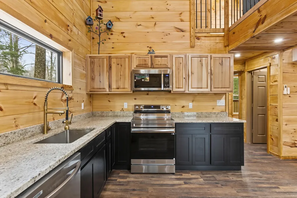 30 W Spencer Road Campton KY 41301