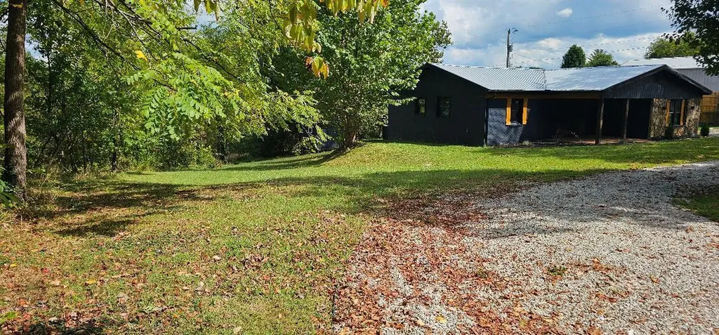 224 Redbird Lane London KY 40744