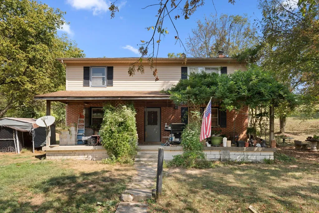 3890 Oregon Road Versailles KY 40383