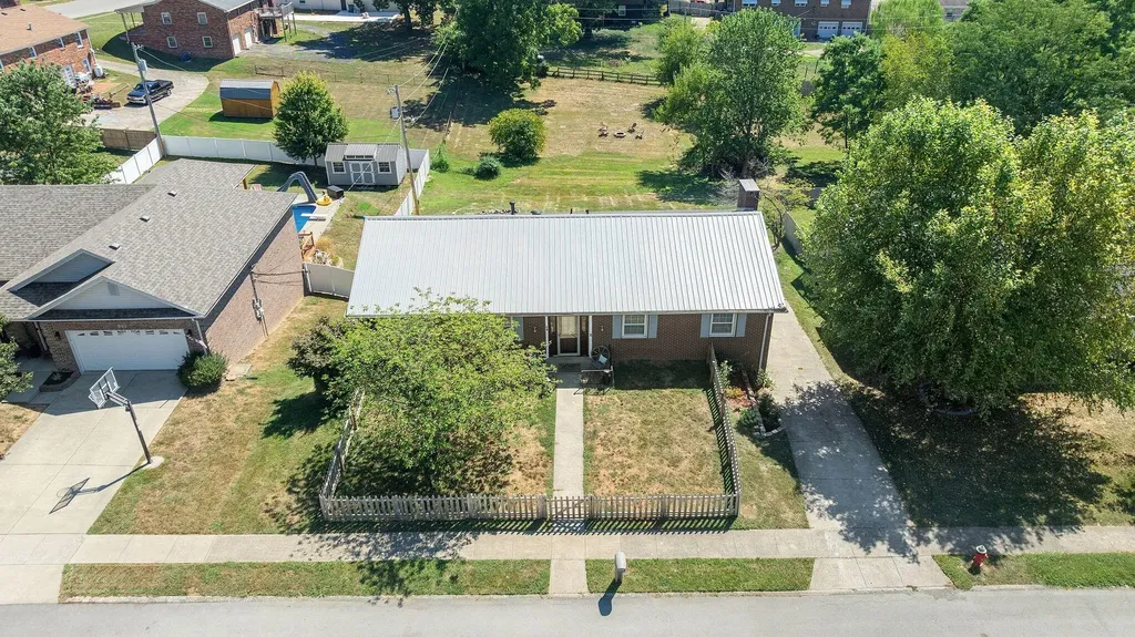 3890 Oregon Road Versailles KY 40383