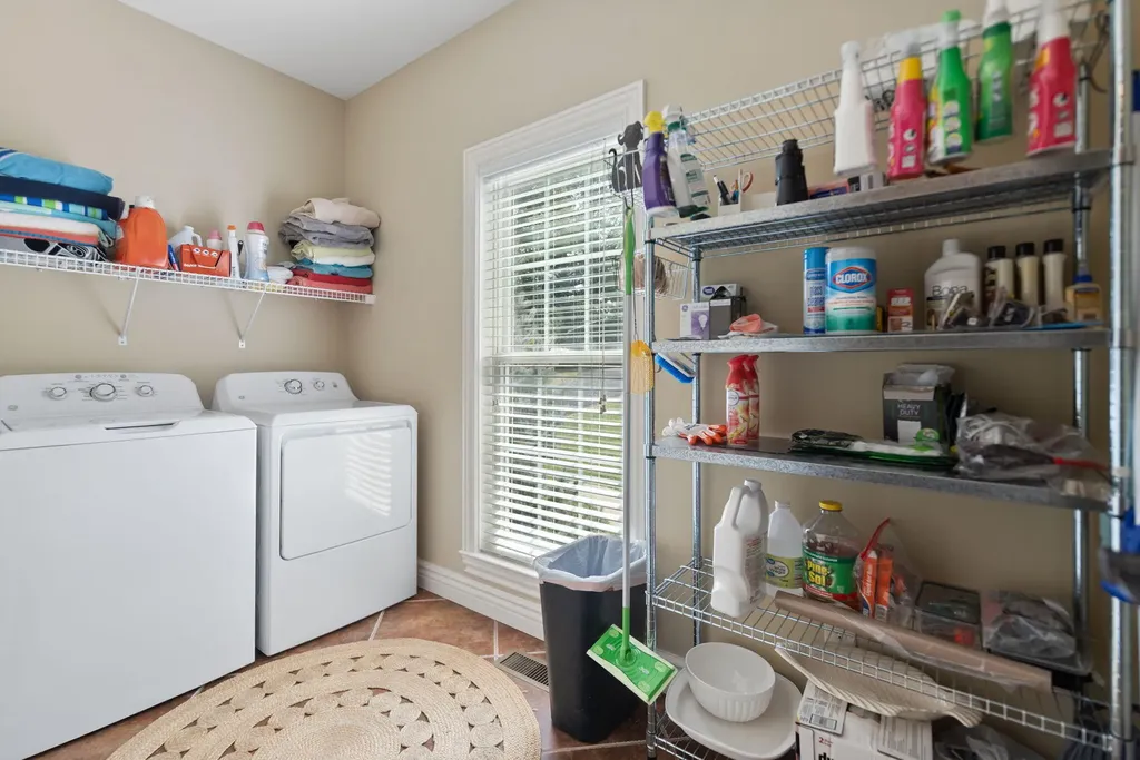 522 Lakeview Drive Jamestown KY 42629