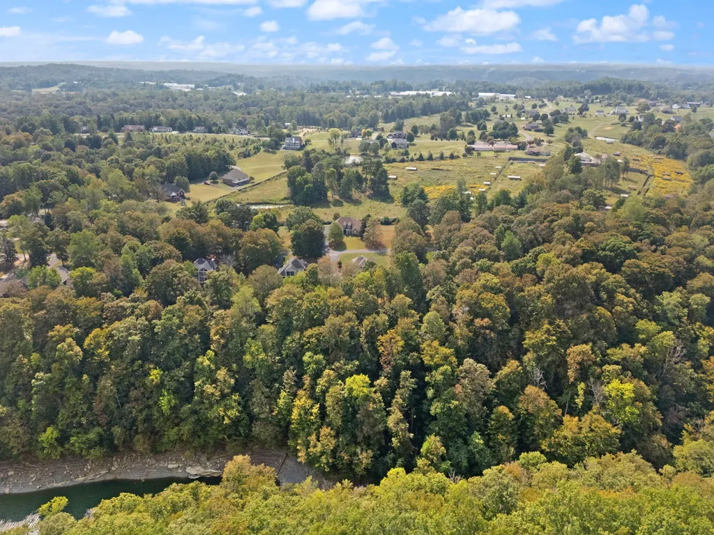 522 Lakeview Drive Jamestown KY 42629