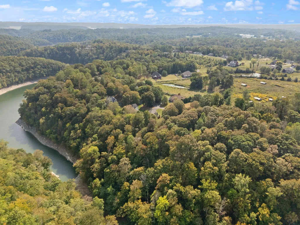 522 Lakeview Drive Jamestown KY 42629