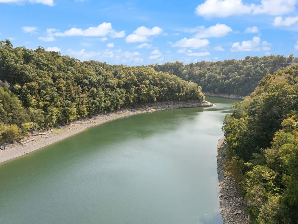 522 Lakeview Drive Jamestown KY 42629