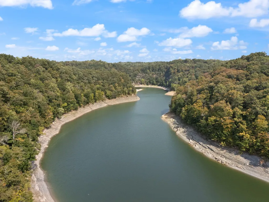 522 Lakeview Drive Jamestown KY 42629