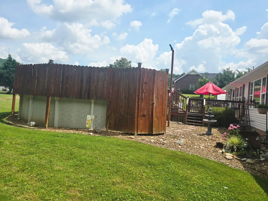 25 Red Oak Drive Barbourville KY 40906
