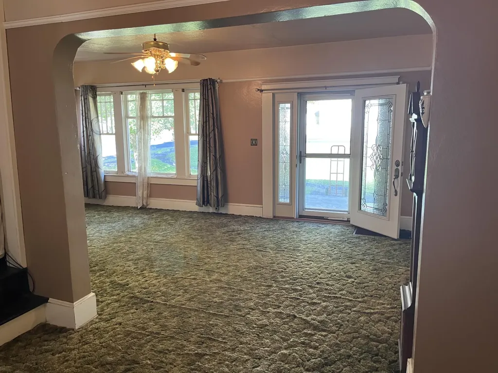 902 Oak Street Cumberland KY 40823