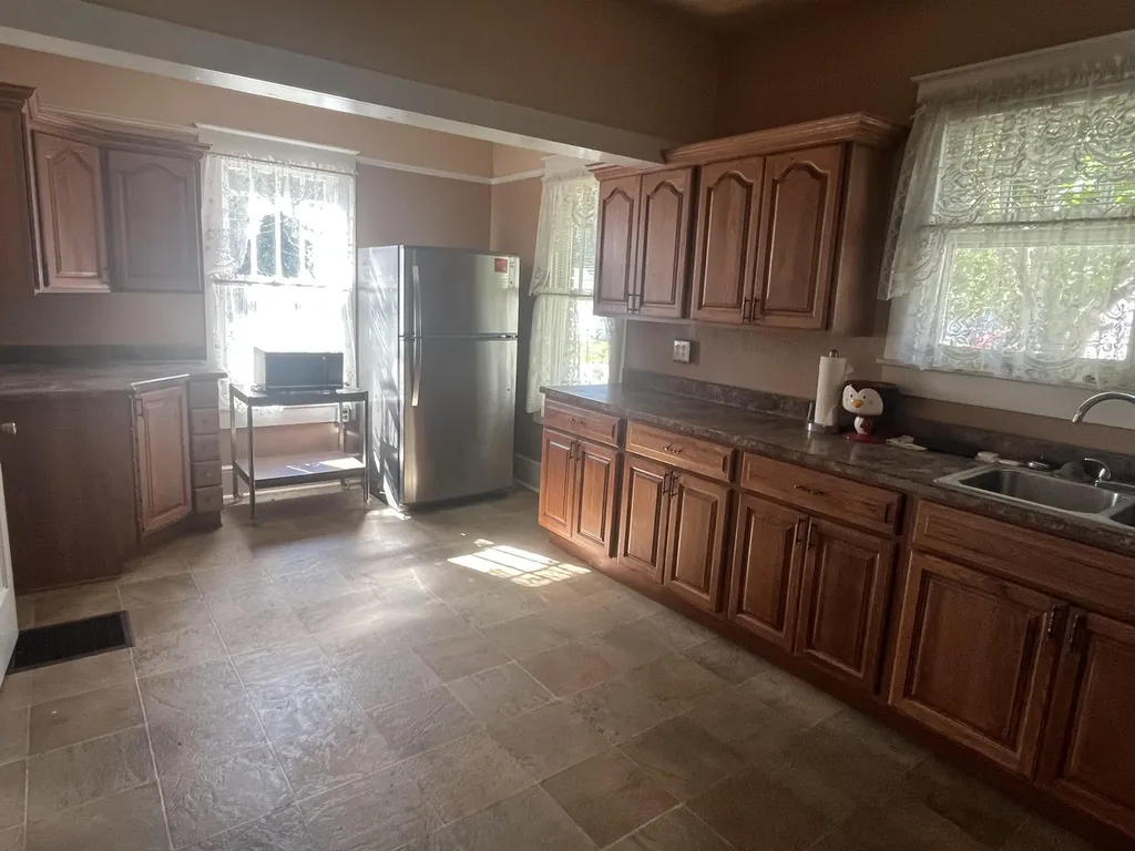 902 Oak Street Cumberland KY 40823