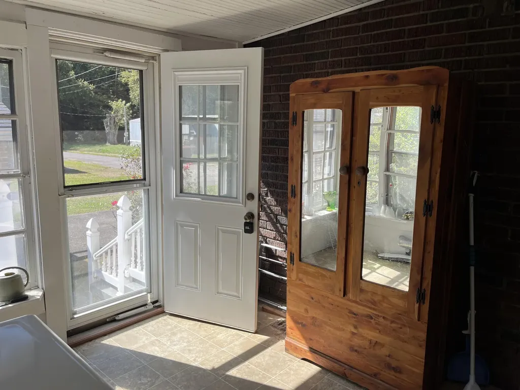 902 Oak Street Cumberland KY 40823