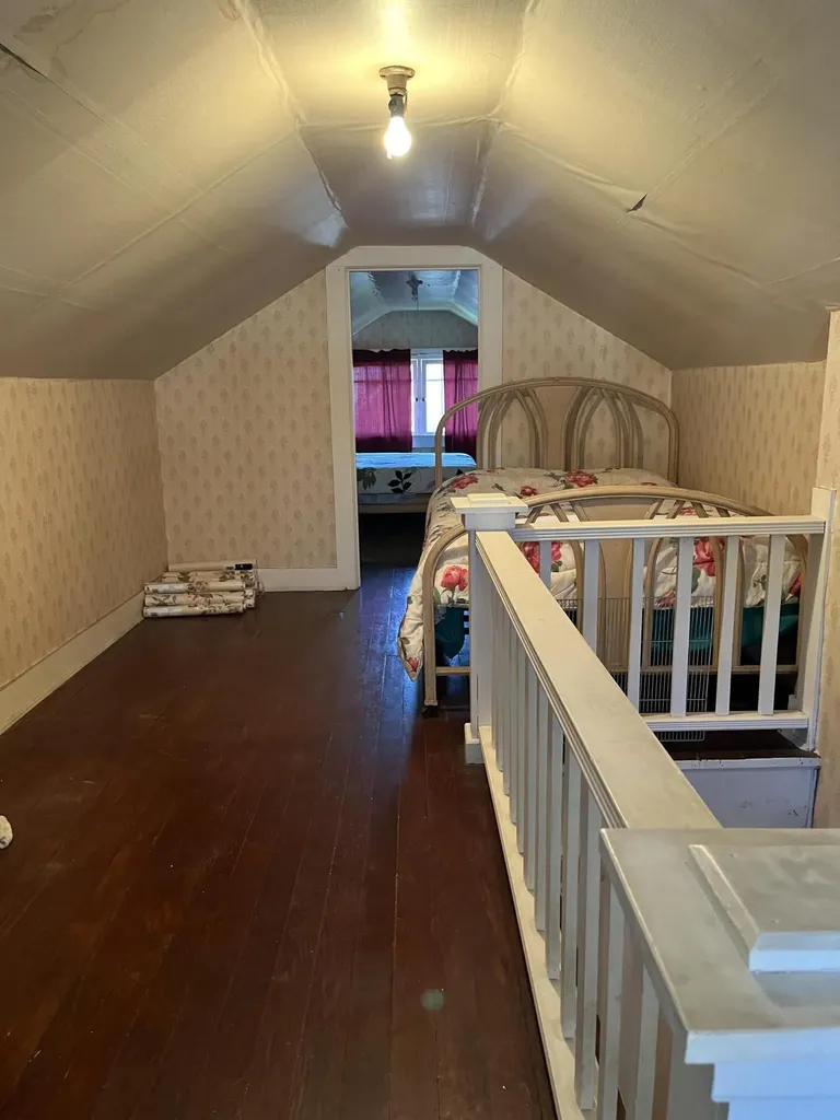 902 Oak Street Cumberland KY 40823