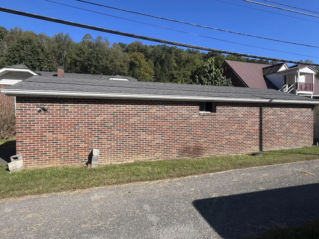 902 Oak Street Cumberland KY 40823