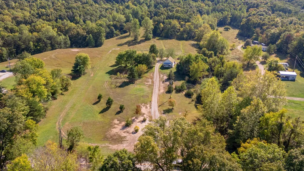 2640 Dreyfus Road Waco KY 40385