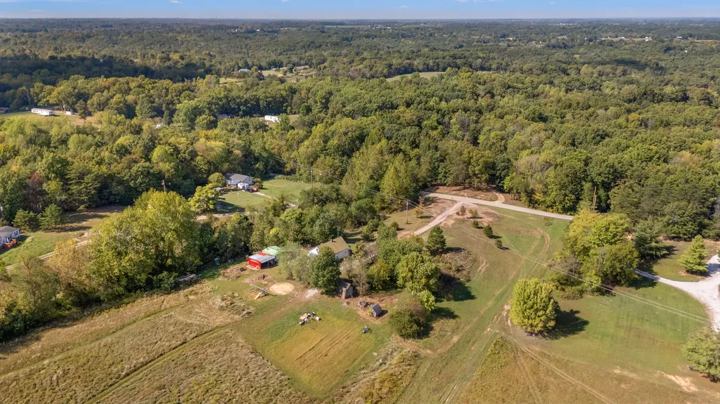 2640 Dreyfus Road Waco KY 40385