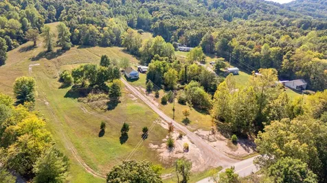 2640 Dreyfus Road Waco KY 40385