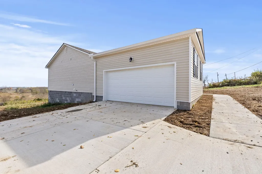 2280 High Bridge Road Lancaster KY 40444