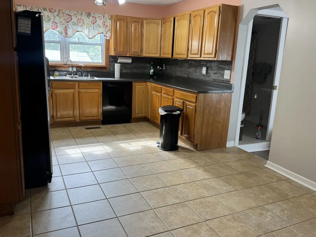 338 Happy Top Road Clay City KY 40312