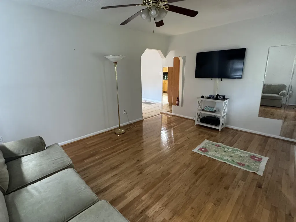 338 Happy Top Road Clay City KY 40312