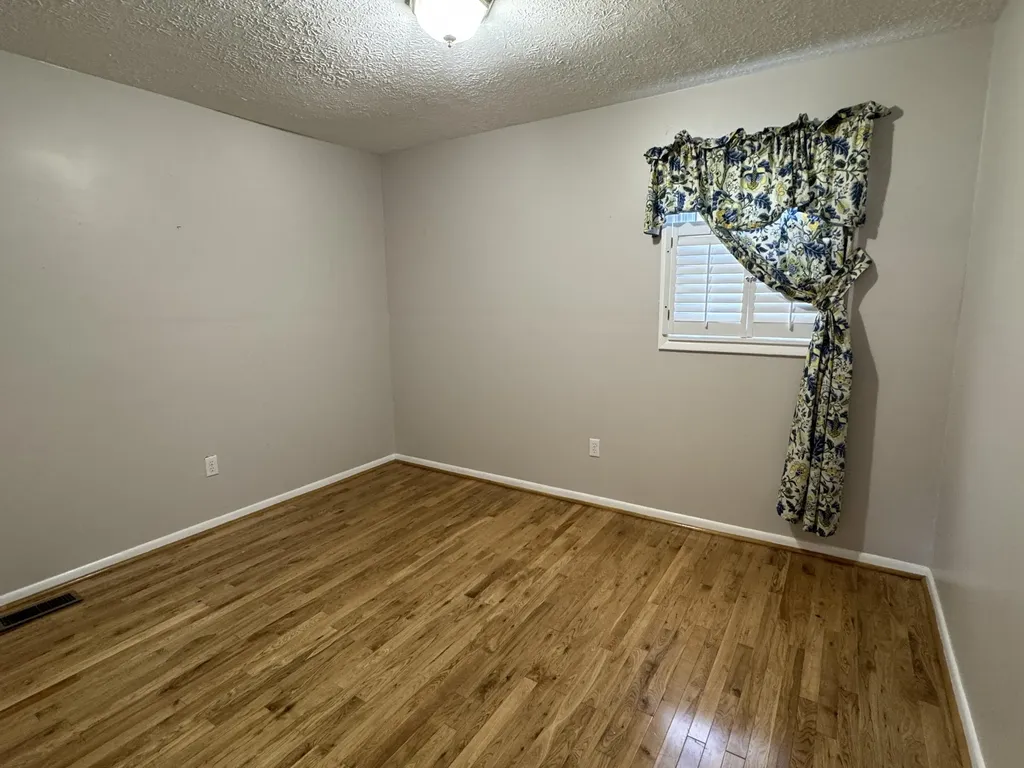 338 Happy Top Road Clay City KY 40312