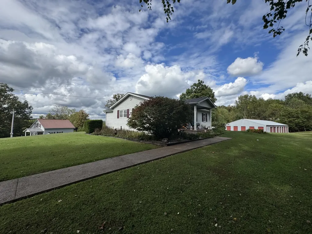 338 Happy Top Road Clay City KY 40312