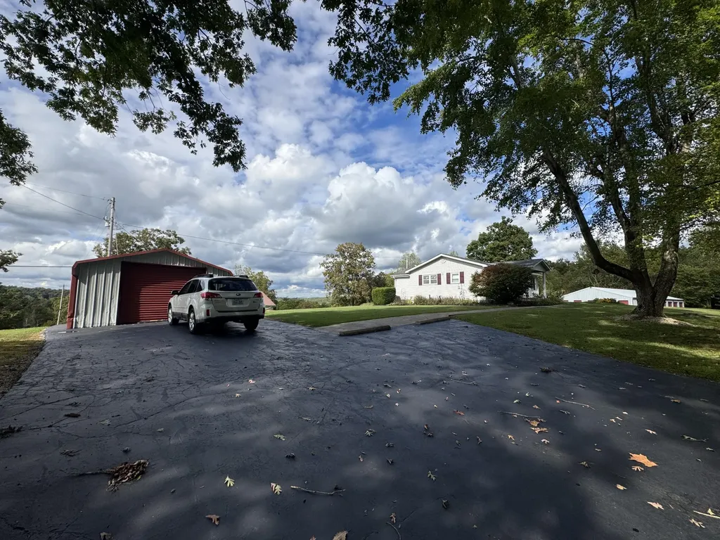 338 Happy Top Road Clay City KY 40312