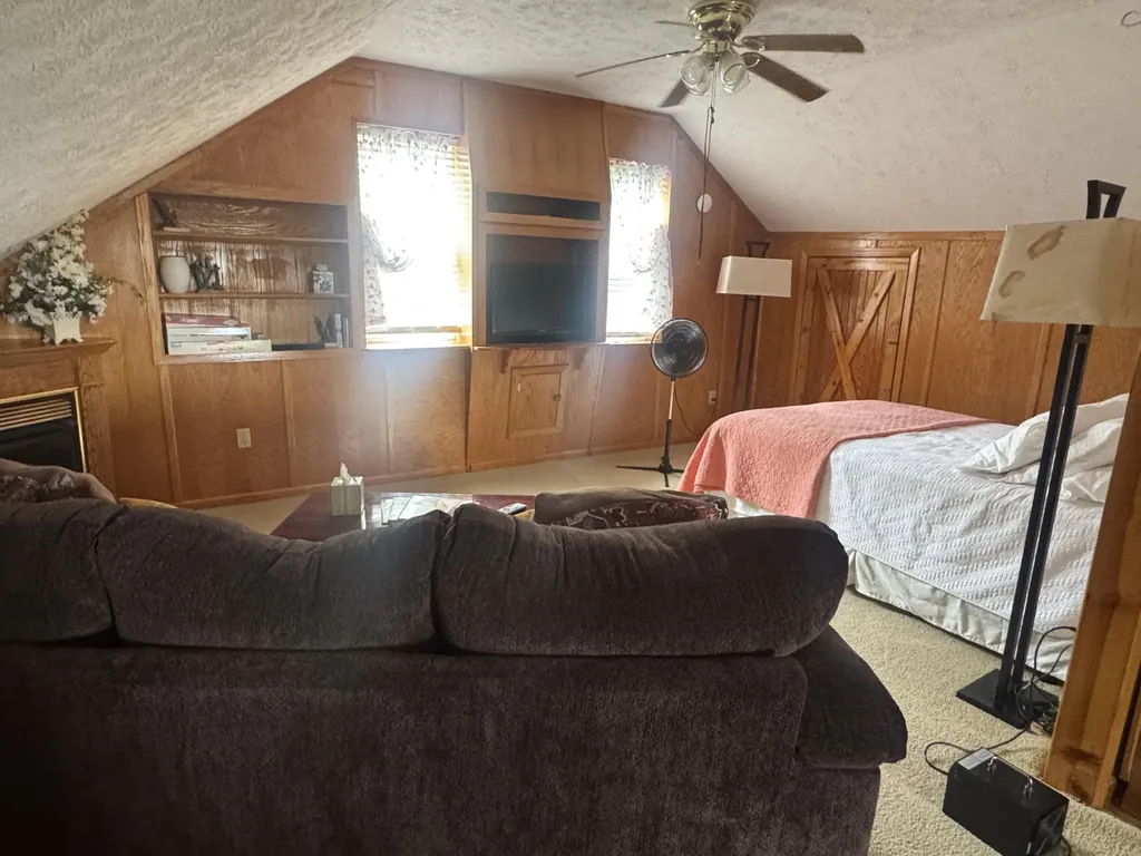 338 Happy Top Road Clay City KY 40312