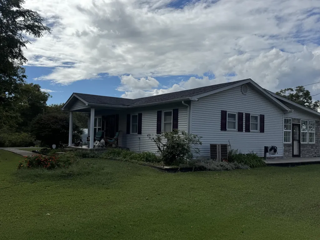 338 Happy Top Road Clay City KY 40312