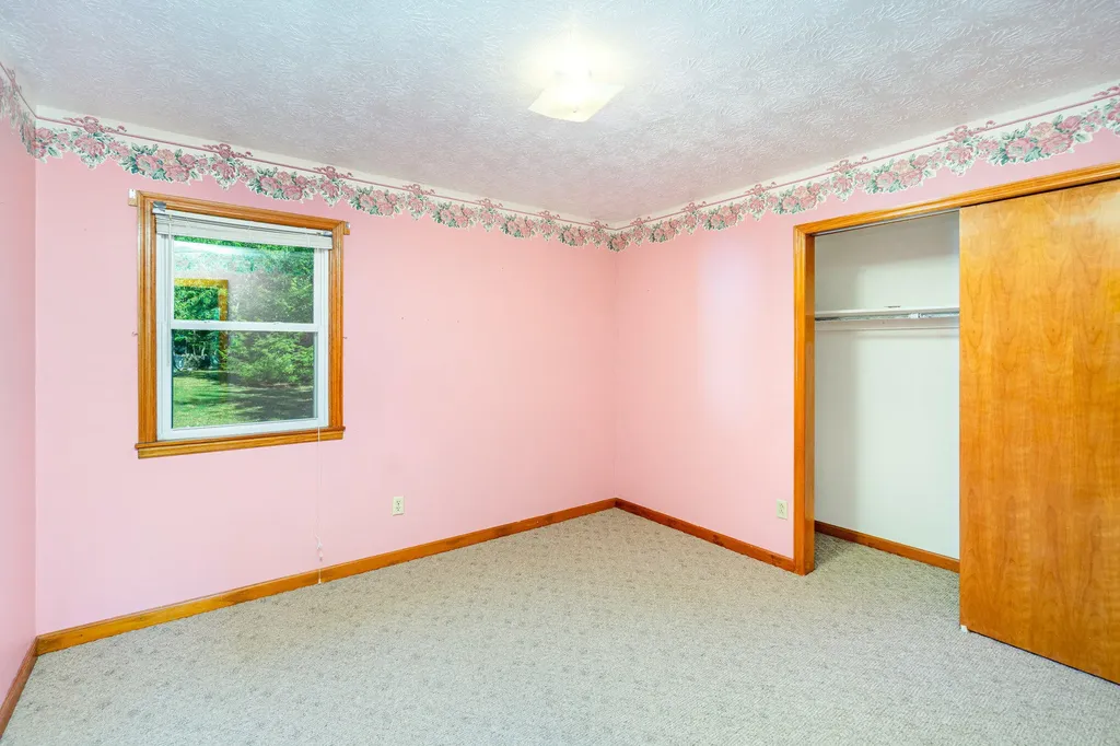 1170 Ky-698 Stanford KY 40484