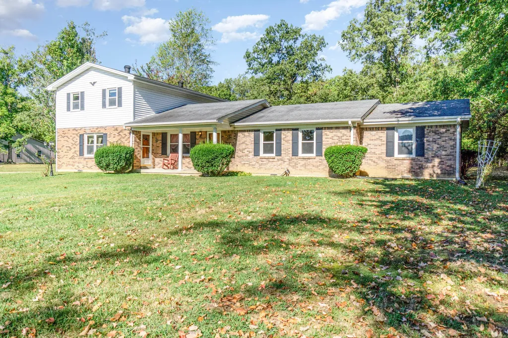 1170 Ky-698 Stanford KY 40484