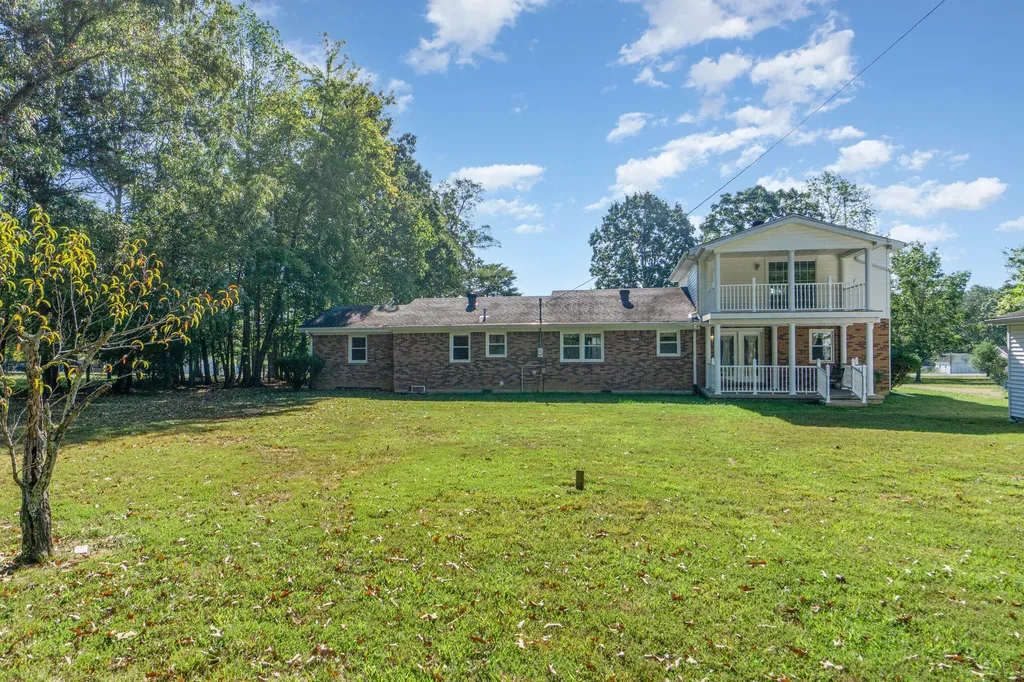 1170 Ky-698 Stanford KY 40484