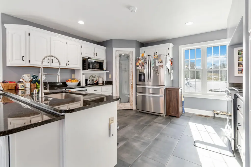 196 Club Valley Estates Road London KY 40741