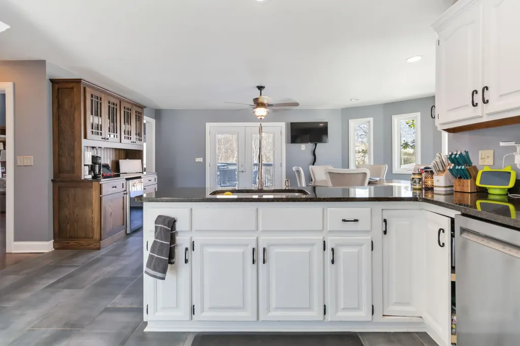 196 Club Valley Estates Road London KY 40741
