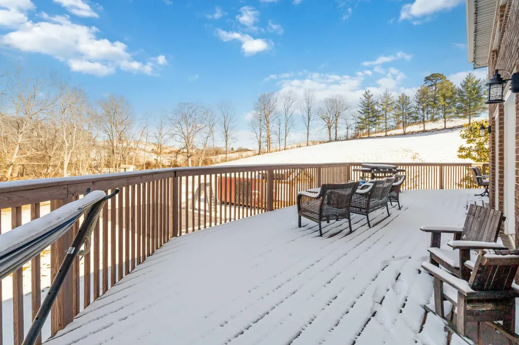 196 Club Valley Estates Road London KY 40741