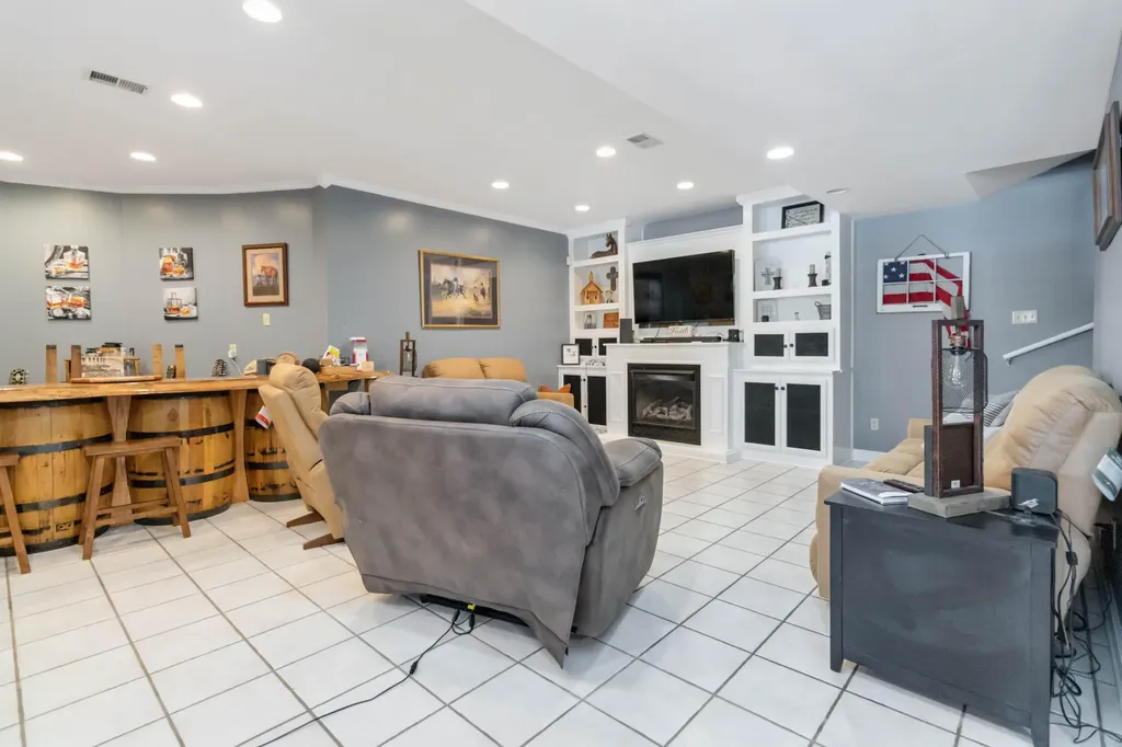 196 Club Valley Estates Road London KY 40741