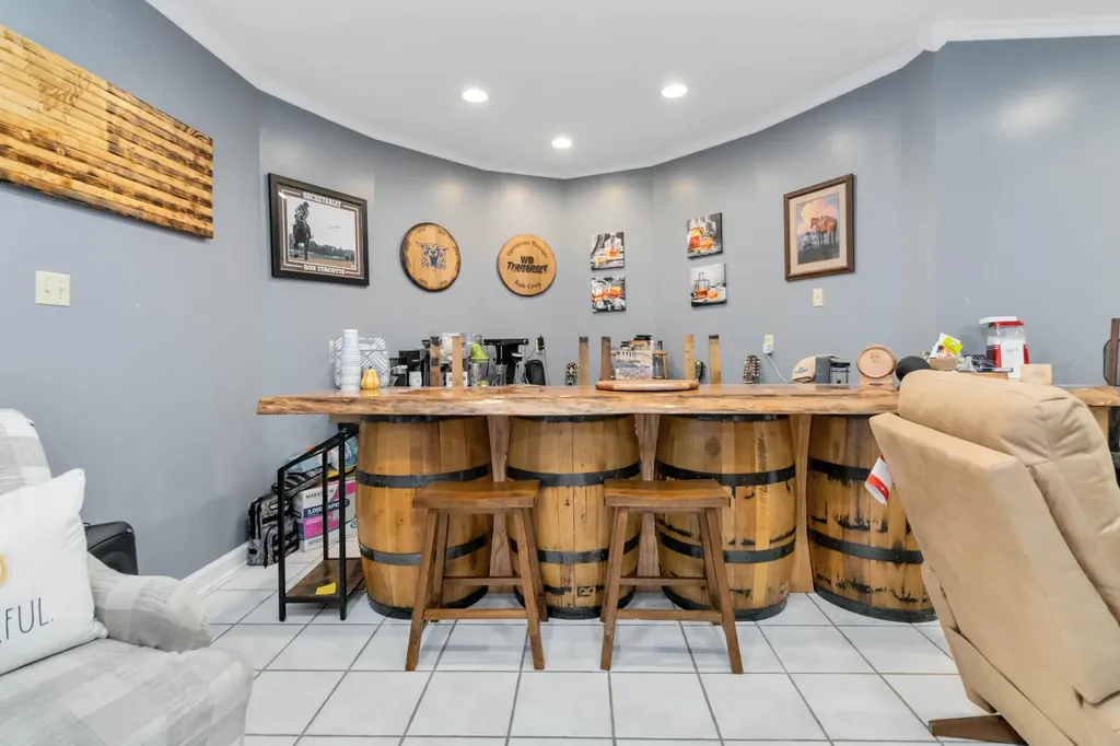 196 Club Valley Estates Road London KY 40741