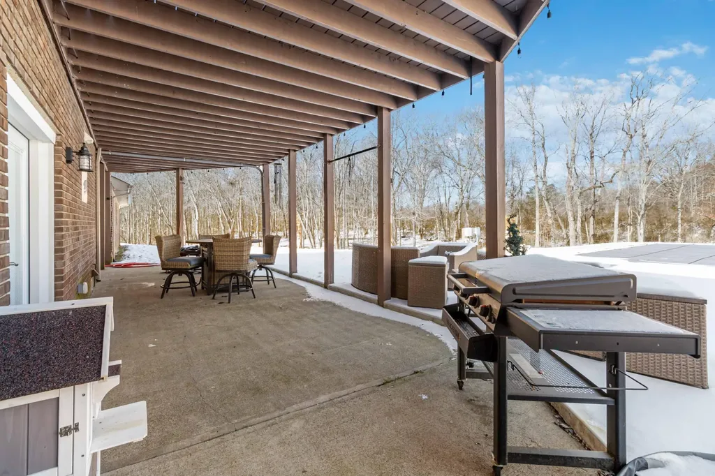 196 Club Valley Estates Road London KY 40741
