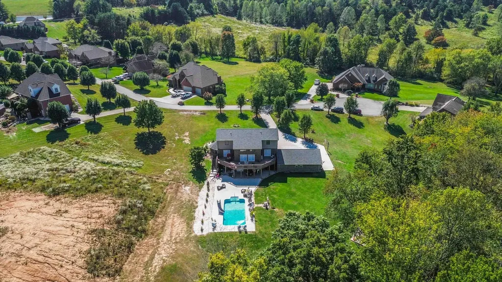 196 Club Valley Estates Road London KY 40741