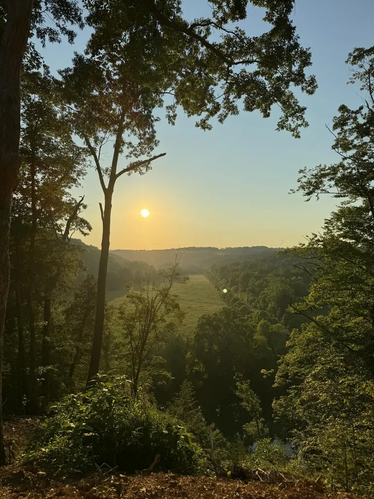 1 Mooretown Hill Road Beattyville KY 41311
