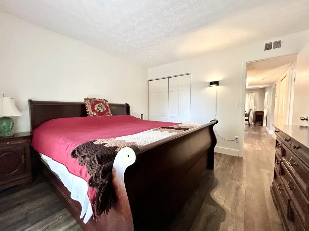 43-4 Woodson Bend Resort Bronston KY 42518